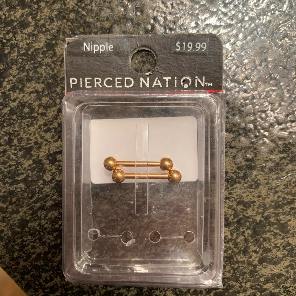 Nipple Piercings💥